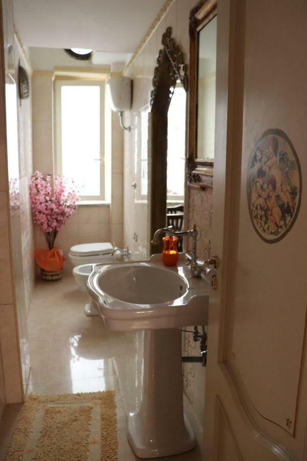 B&B Goldmund Napoli Exterior foto