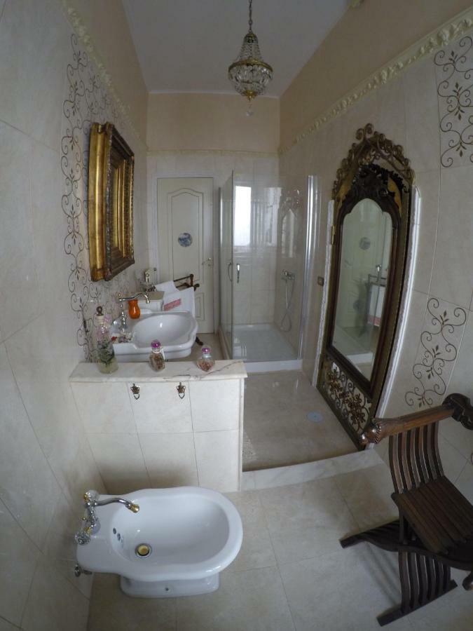 B&B Goldmund Napoli Exterior foto